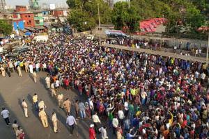 दिहाड़ी संस्कृति का नग्न सत्य