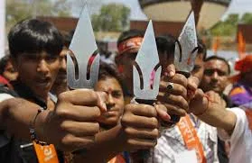 'जब बच्चे घर से बाहर निकलने में डरें'