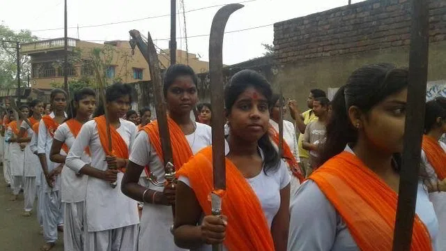 देश किस ओर ?
