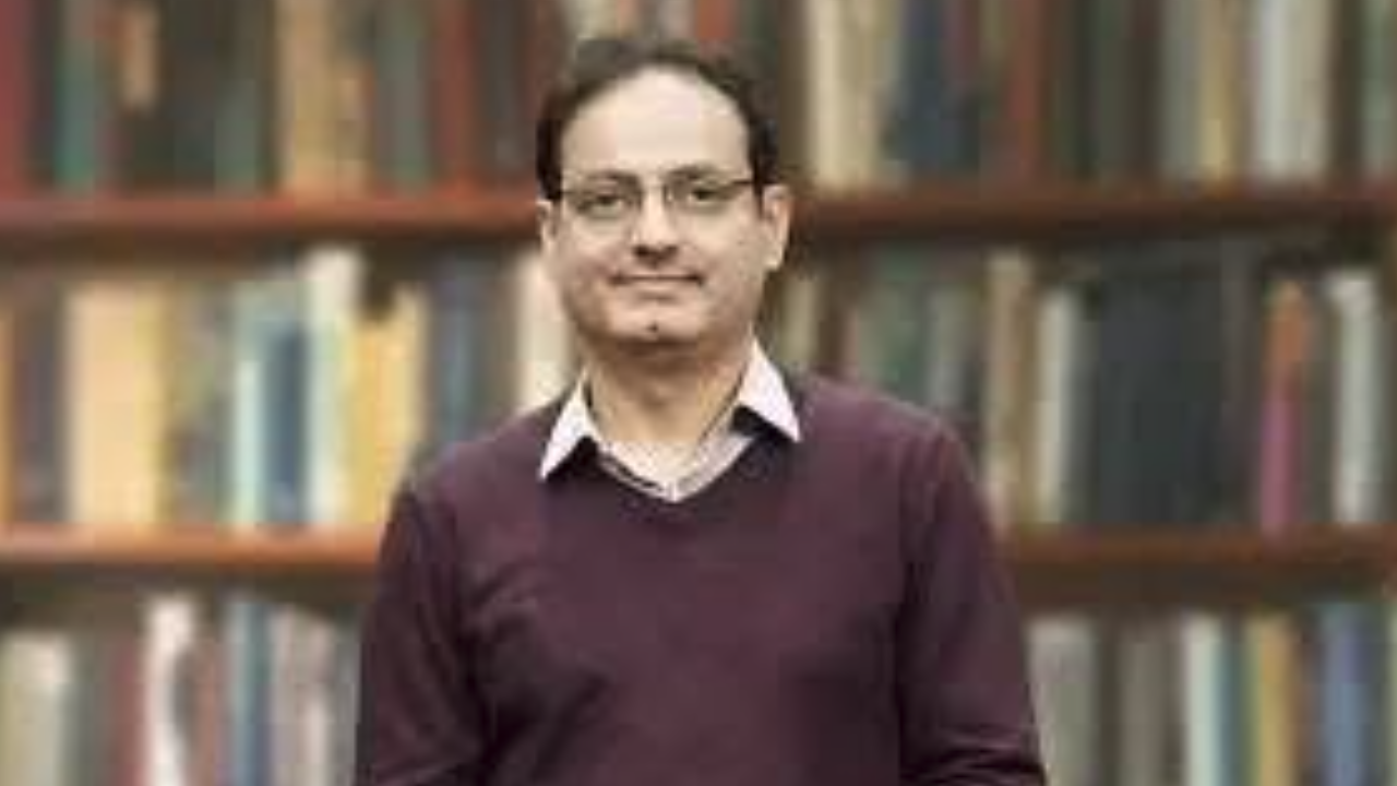 विकास दिव्यकिर्ती संघी संस्कारों को इस तरह नग्न करके पेश करने से परहेज करें !