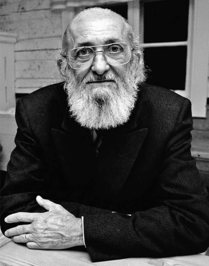 पाउलो फ्रेरे : 'कोई भी शिक्षा तटस्थ नहीं होती, लोगों को बदलने के लिए तैयार करता है अथवा सत्ता की रक्षा करता है.' 